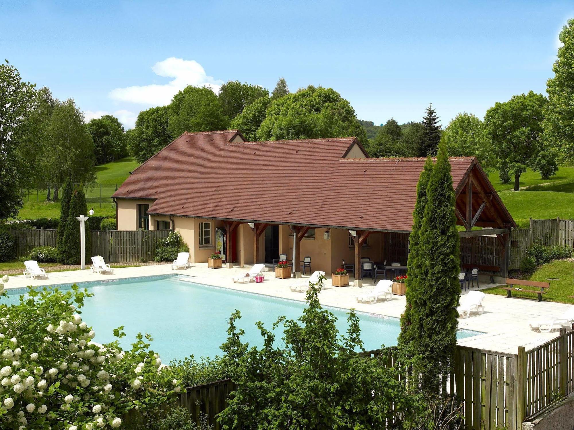 Logis Hotel Golf Le Domaine Du Val De Sorne Vernantois Exterior foto